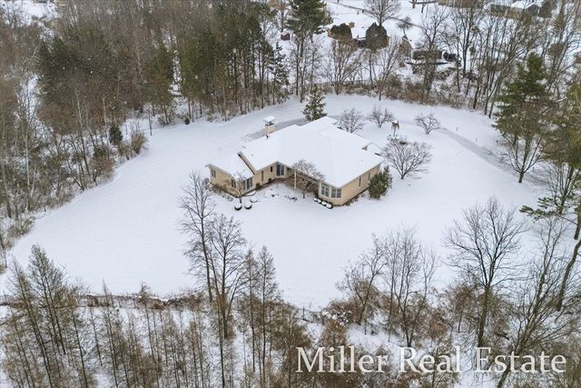 660 Indian Hills Drive, Hastings, MI 49058