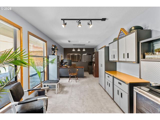 11304 Se NANCY Rd, Vancouver, WA 98664