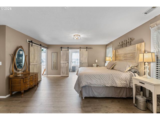 11304 Se NANCY Rd, Vancouver, WA 98664