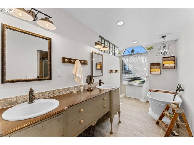 11304 Se NANCY Rd, Vancouver, WA 98664