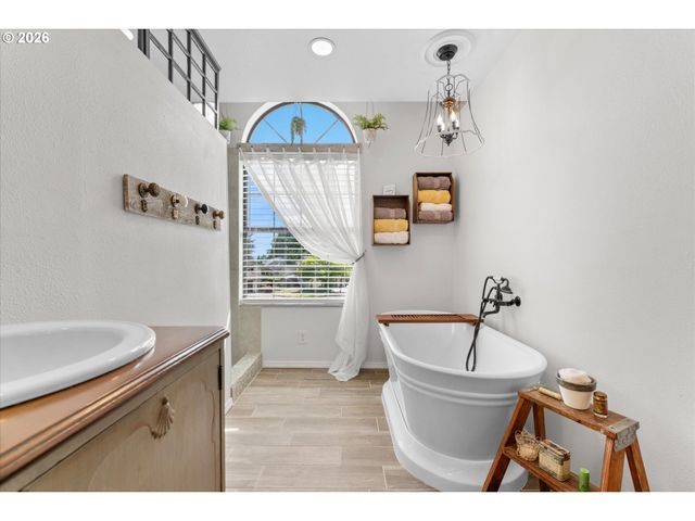11304 Se NANCY Rd, Vancouver, WA 98664
