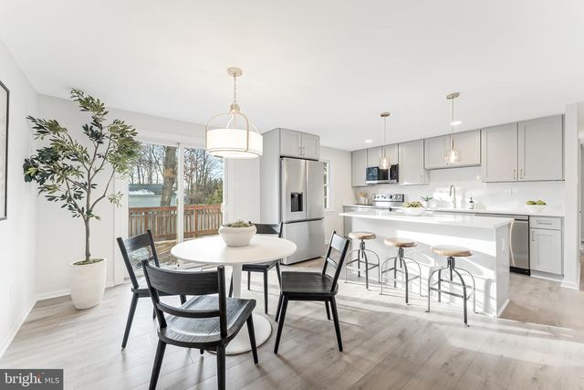 1540 POWELLS TAVERN PL, Herndon, VA 20170