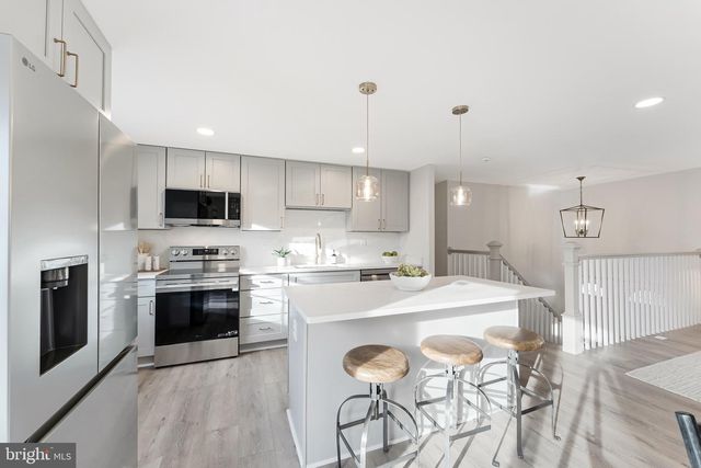 1540 POWELLS TAVERN PL, Herndon, VA 20170