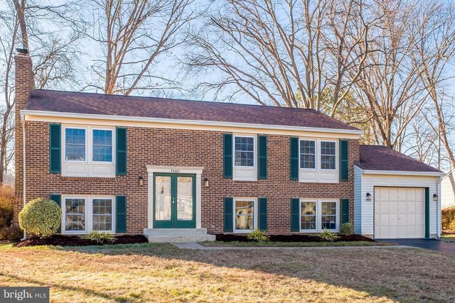 1540 POWELLS TAVERN PL, Herndon, VA 20170