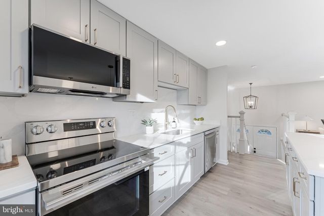 1540 POWELLS TAVERN PL, Herndon, VA 20170