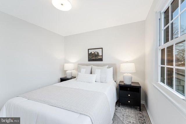 1540 POWELLS TAVERN PL, Herndon, VA 20170