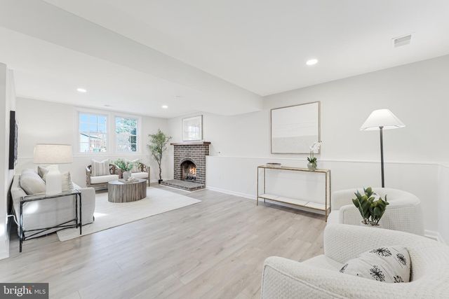 1540 POWELLS TAVERN PL, Herndon, VA 20170