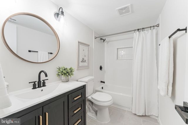 1540 POWELLS TAVERN PL, Herndon, VA 20170