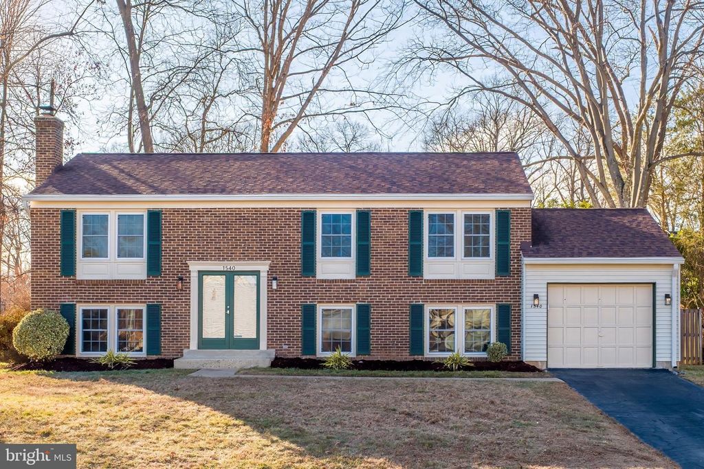 1540 POWELLS TAVERN PL, Herndon, VA 20170