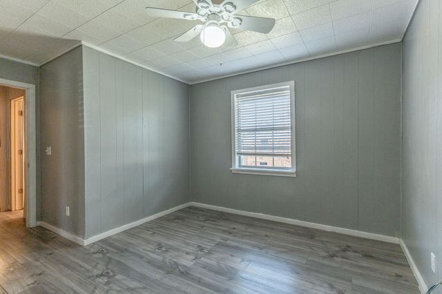 1310 Brazos Street, Hempstead, TX 77445