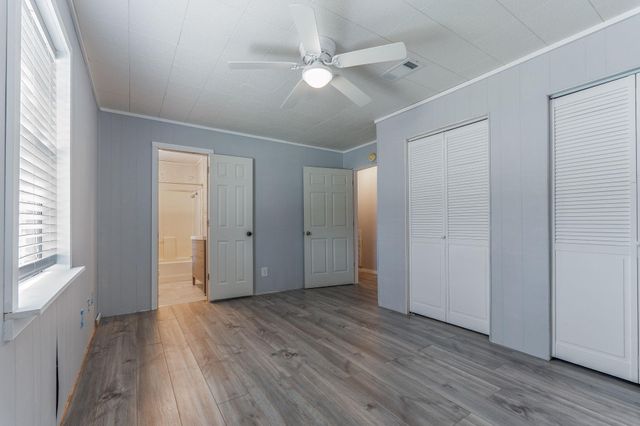 1310 Brazos Street, Hempstead, TX 77445