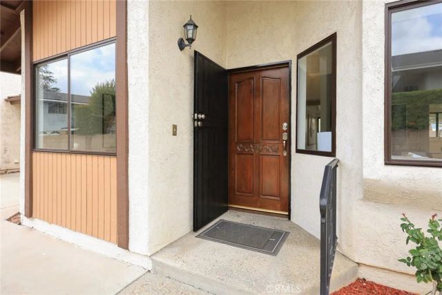 9626 Longden Avenue A, Temple City, CA 91780