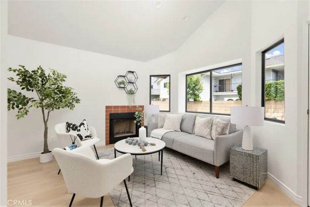 9626 Longden Avenue A, Temple City, CA 91780