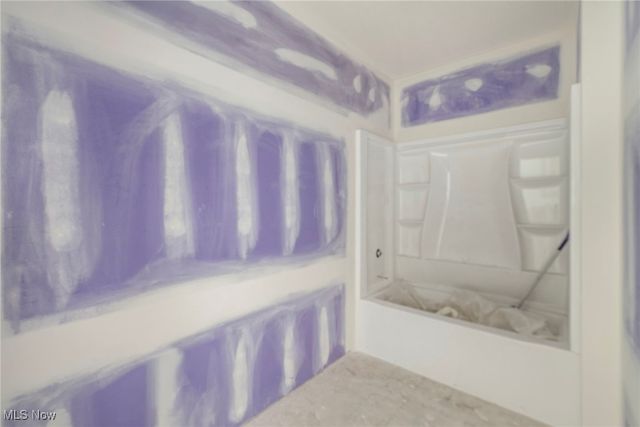 455 S Van Buren Avenue, Barberton, OH 44203