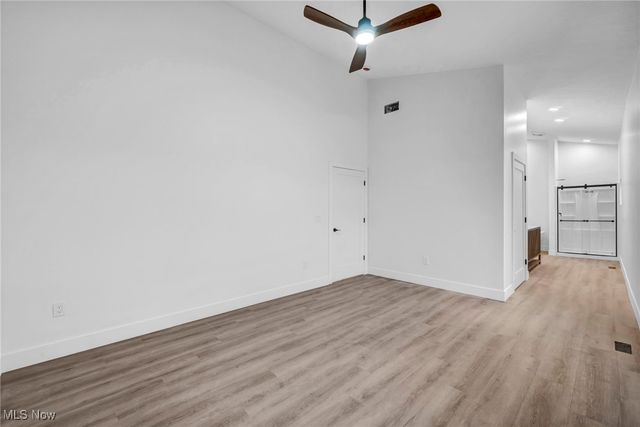 455 S Van Buren Avenue, Barberton, OH 44203