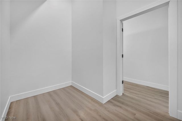 455 S Van Buren Avenue, Barberton, OH 44203