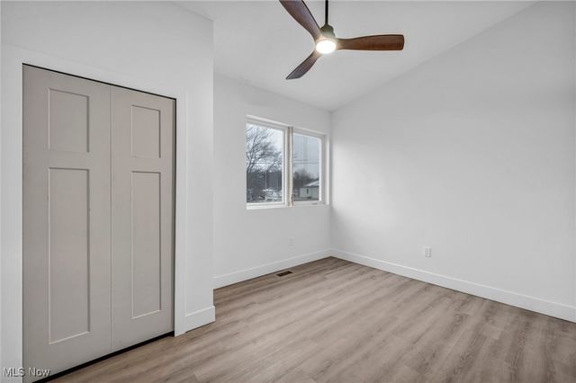 455 S Van Buren Avenue, Barberton, OH 44203