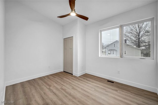 455 S Van Buren Avenue, Barberton, OH 44203