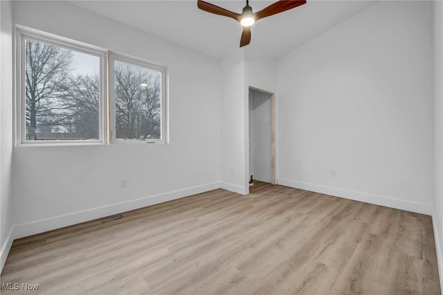 455 S Van Buren Avenue, Barberton, OH 44203