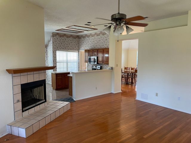 1520 Mission Ridge Trail, Carrollton, TX 75007