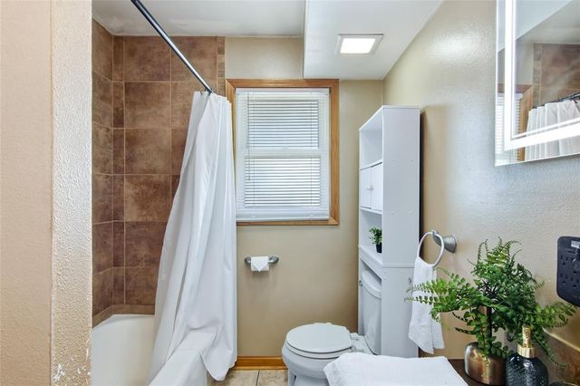 1043 Vine Street, Eau Claire, WI 54703