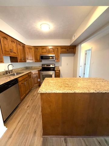 1440 Slade Avenue, 202, Columbus, OH 43235