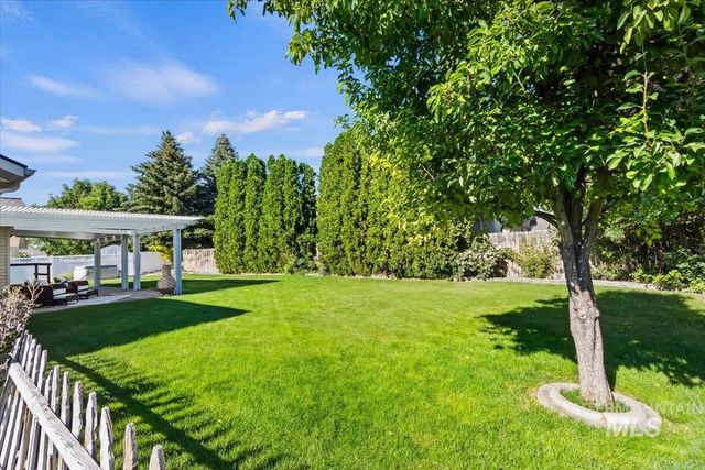 2537 Carriage Way, Twin Falls, ID 83301
