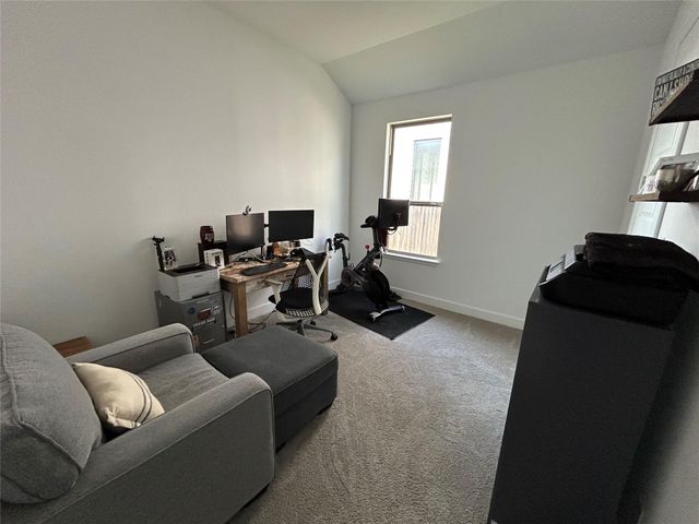 145 Cyrus Milton Dr, Buda, TX 78610