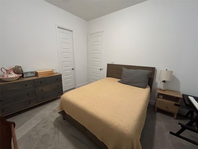 145 Cyrus Milton Dr, Buda, TX 78610