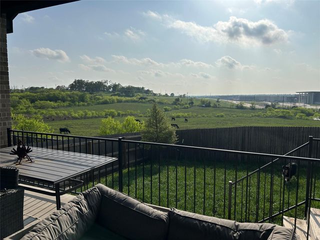 145 Cyrus Milton Dr, Buda, TX 78610