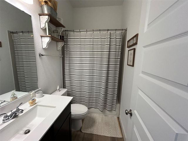 145 Cyrus Milton Dr, Buda, TX 78610
