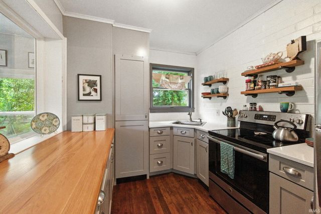 8030 S 475 W, Winamac, IN 46996