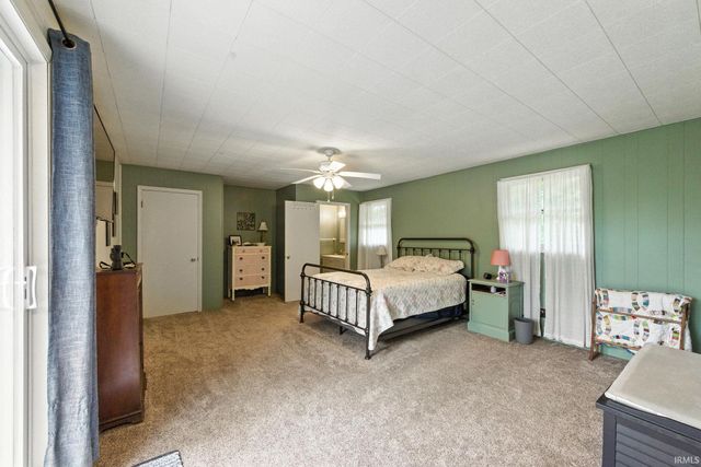 8030 S 475 W, Winamac, IN 46996