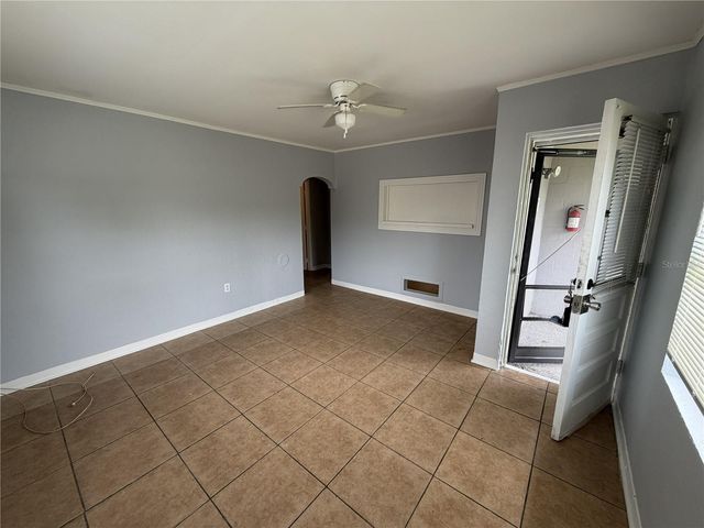 370 3RD STREET NW, Largo, FL 33770
