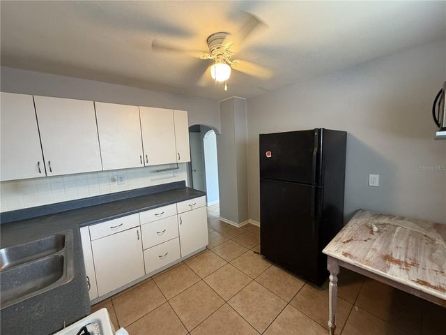 370 3RD STREET NW, Largo, FL 33770