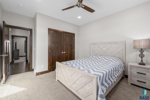 7408 E Donnelly Dr Drive, Sioux Falls, SD 57110