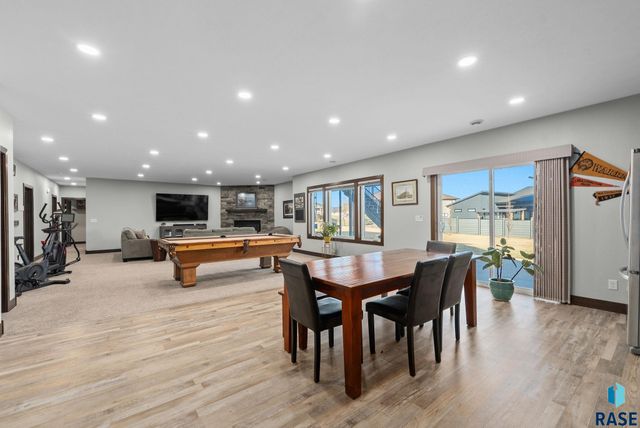 7408 E Donnelly Dr Drive, Sioux Falls, SD 57110