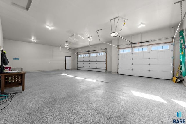 7408 E Donnelly Dr Drive, Sioux Falls, SD 57110