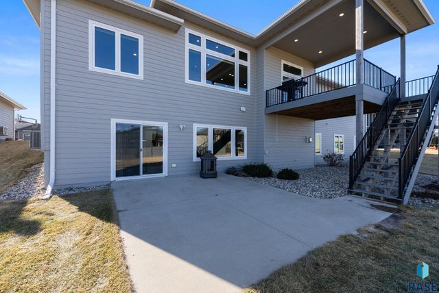 7408 E Donnelly Dr Drive, Sioux Falls, SD 57110