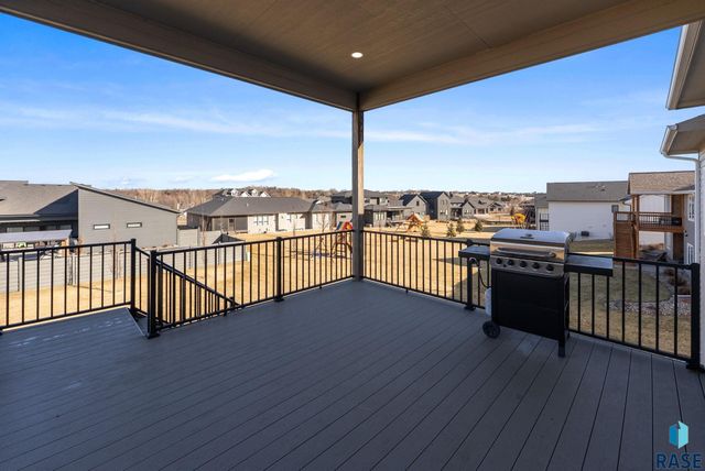 7408 E Donnelly Dr Drive, Sioux Falls, SD 57110