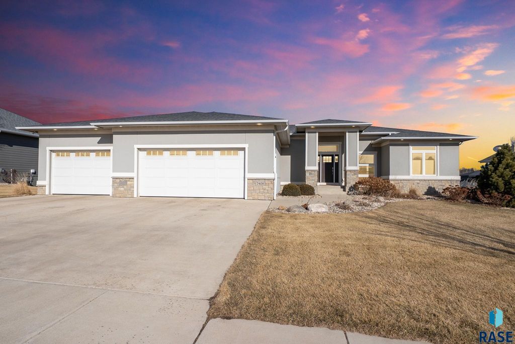 7408 E Donnelly Dr Drive, Sioux Falls, SD 57110