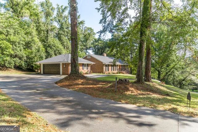 1820 Kirkwood Drive, Macon, GA 31211