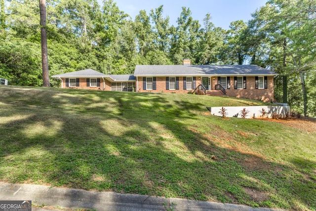 1820 Kirkwood Drive, Macon, GA 31211