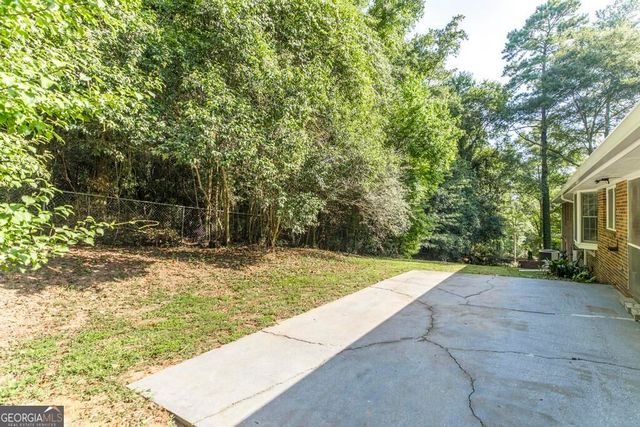 1820 Kirkwood Drive, Macon, GA 31211