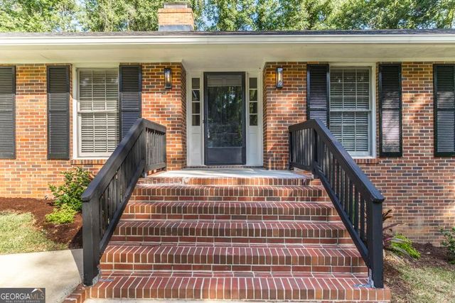 1820 Kirkwood Drive, Macon, GA 31211