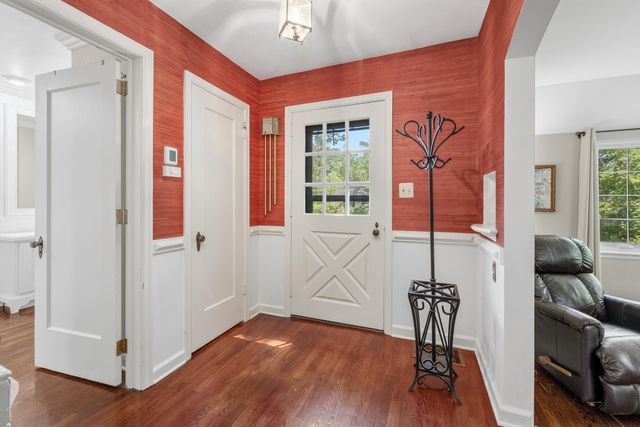 2015 Grand Avenue, Kalamazoo, MI 49006