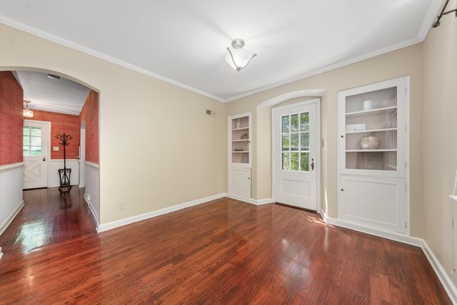 2015 Grand Avenue, Kalamazoo, MI 49006