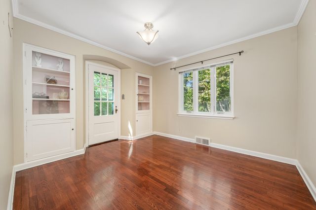 2015 Grand Avenue, Kalamazoo, MI 49006