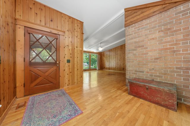 2015 Grand Avenue, Kalamazoo, MI 49006