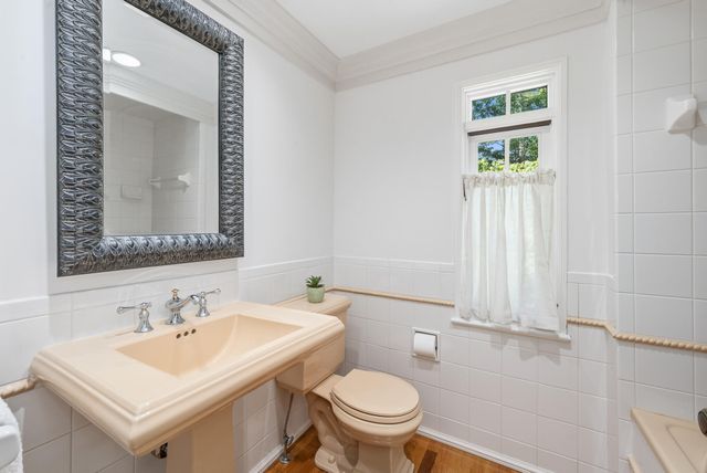 2015 Grand Avenue, Kalamazoo, MI 49006